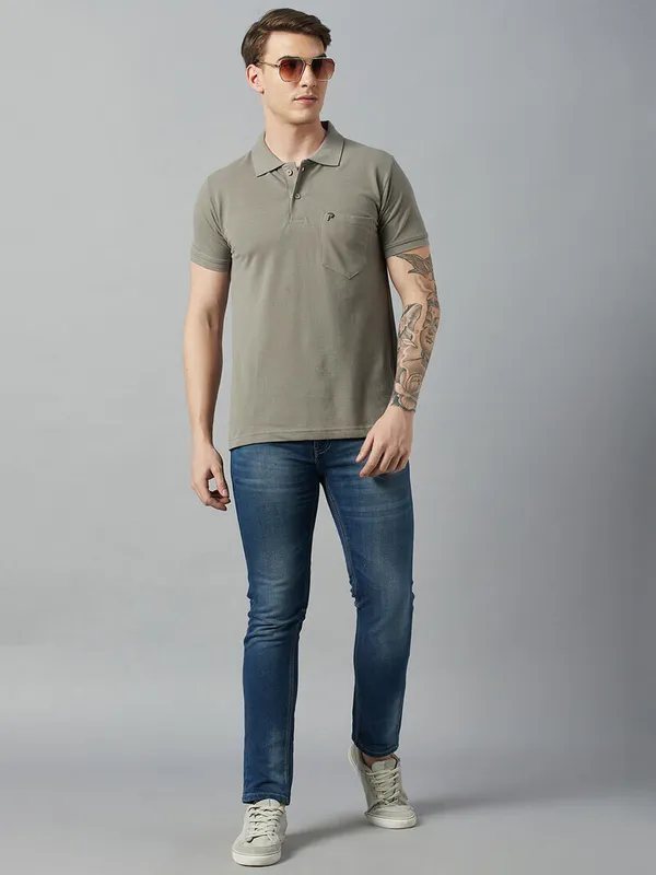 Grey_Cotton_Blend_Solid_T-Shirt_For_Men