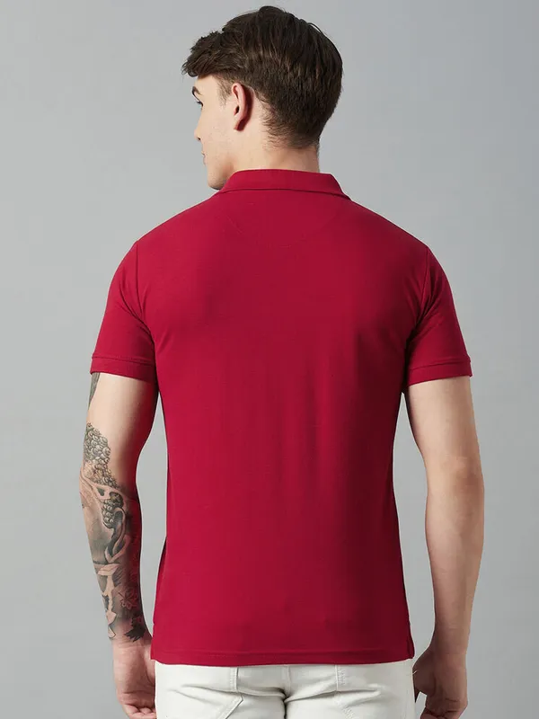 Red_Cotton_Blend_Solid_T-Shirt_For_Men