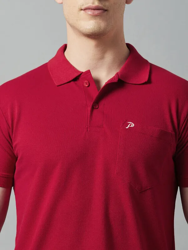 Red_Cotton_Blend_Solid_T-Shirt_For_Men