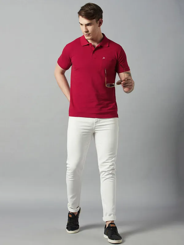 Red_Cotton_Blend_Solid_T-Shirt_For_Men