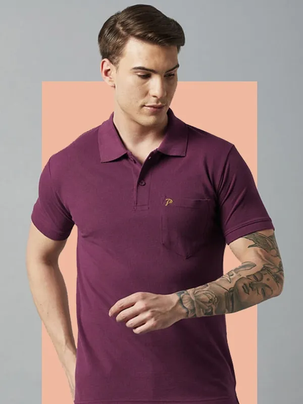 Maroon_Cotton_Blend_Solid_T-Shirt_For_Men