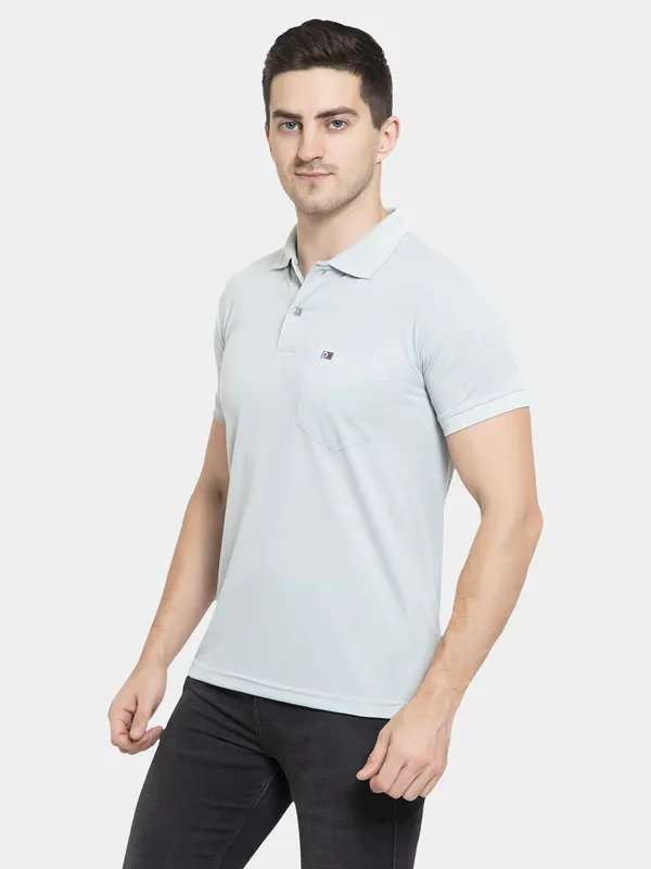 Light_Green_Cotton_Blend_Solid_T-Shirt_For_Men