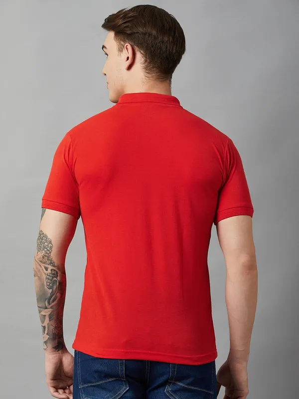 Red_Cotton_Blend_Solid_T-Shirt_For_Men