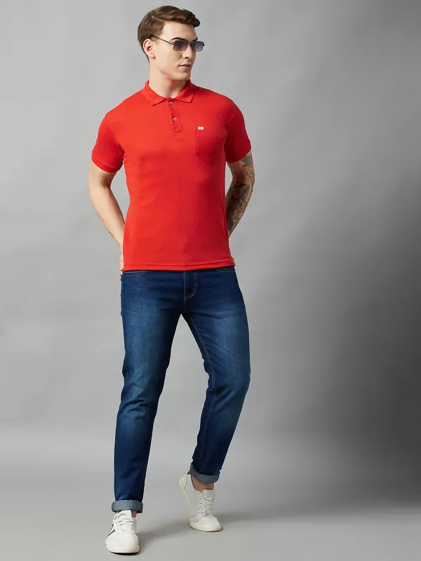 Red_Cotton_Blend_Solid_T-Shirt_For_Men