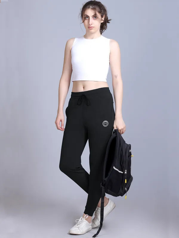 Black_Cotton_Blend_Solid_Track_Pant_For_Women