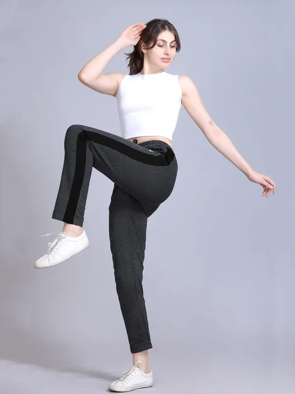 Grey_Cotton_Blend_Striped_Track_Pant_For_Women