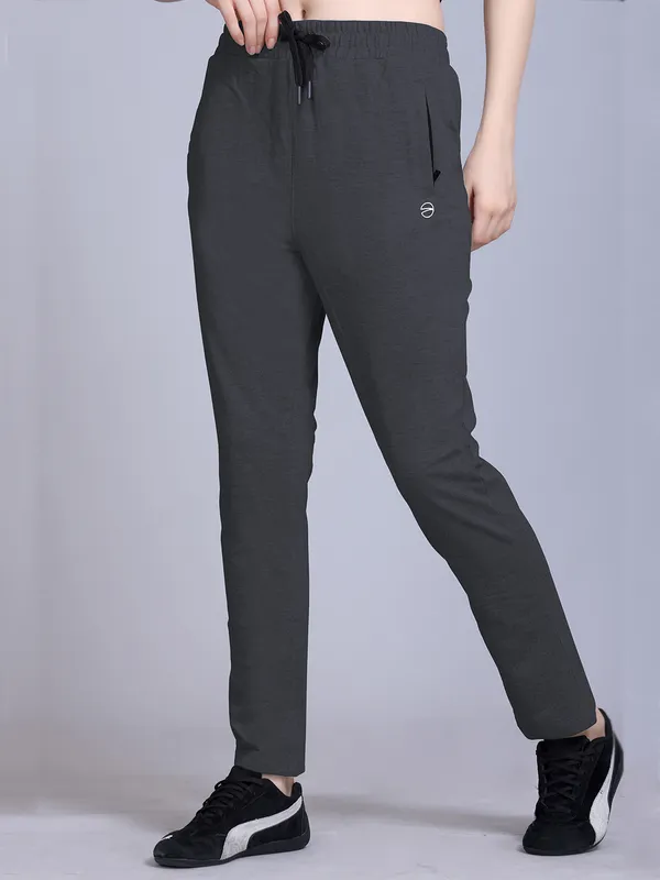 Grey_Cotton_Blend_Solid_Track_Pant_For_Women
