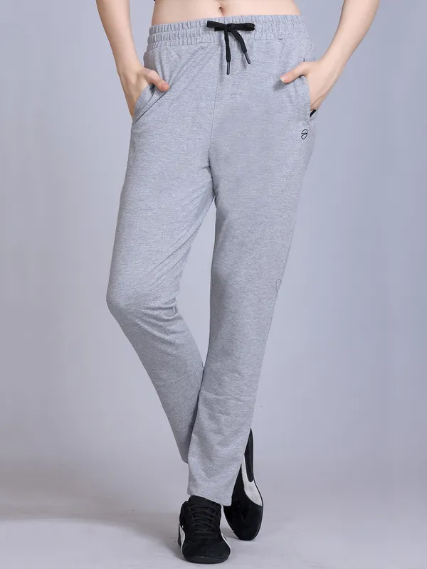 Grey_Cotton_Blend_Solid_Track_Pant_For_Women