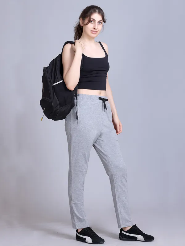 Grey_Cotton_Blend_Solid_Track_Pant_For_Women
