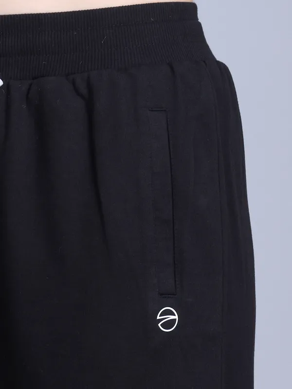Black_Cotton_Blend_Solid_Track_Pant_For_Women