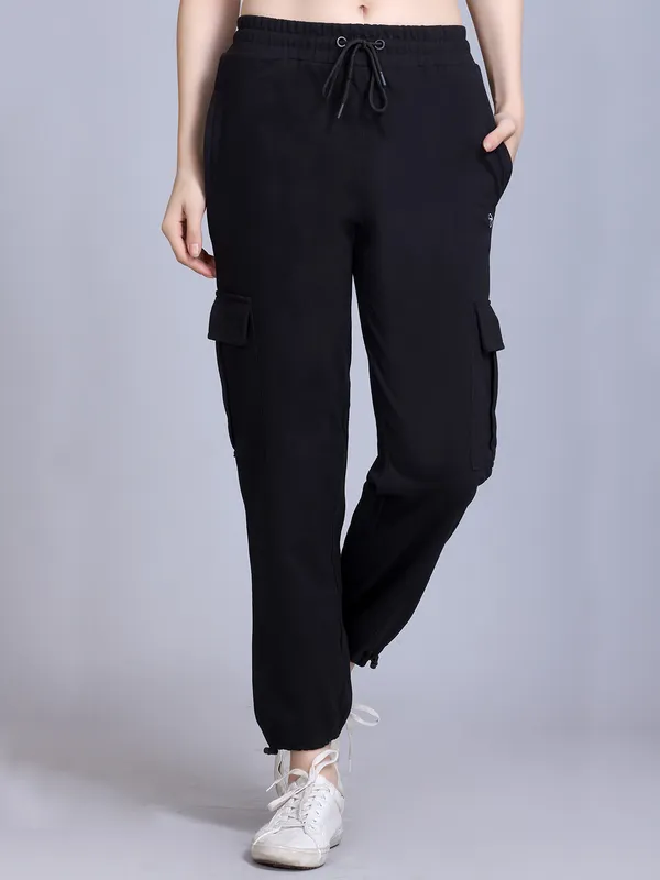 Black_Cotton_Blend_Solid_Track_Pant_For_Women