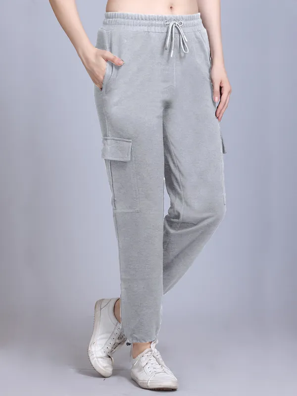 Grey_Cotton_Blend_Solid_Track_Pant_For_Women