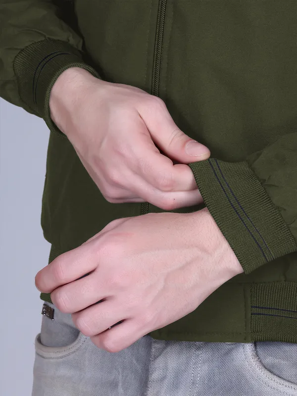 Green_Polyester_Solid_Regular_Fit_Jacket_For_Men