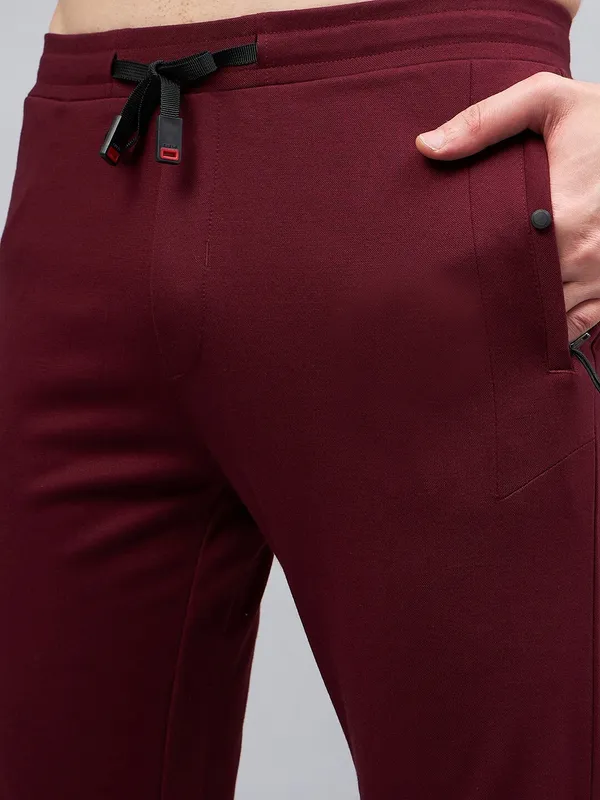 Maroon_Lycra_Blend_Solid_Track_Pant_For_Men