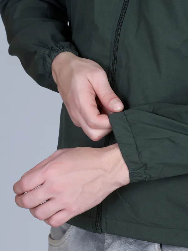 Green_Polyester_Solid_Regular_Fit_Jacket_For_Men