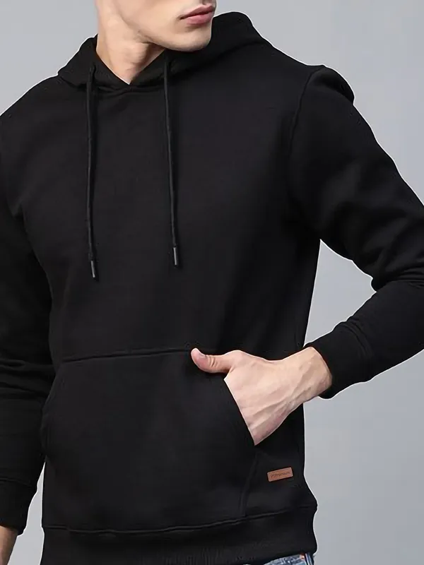 Black_Fleece_Solid_Full_Sleeve_Hooded_Neck_Sweatshirt_For_Men