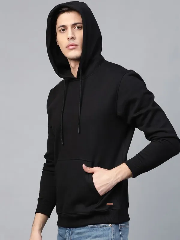 Black_Fleece_Solid_Full_Sleeve_Hooded_Neck_Sweatshirt_For_Men