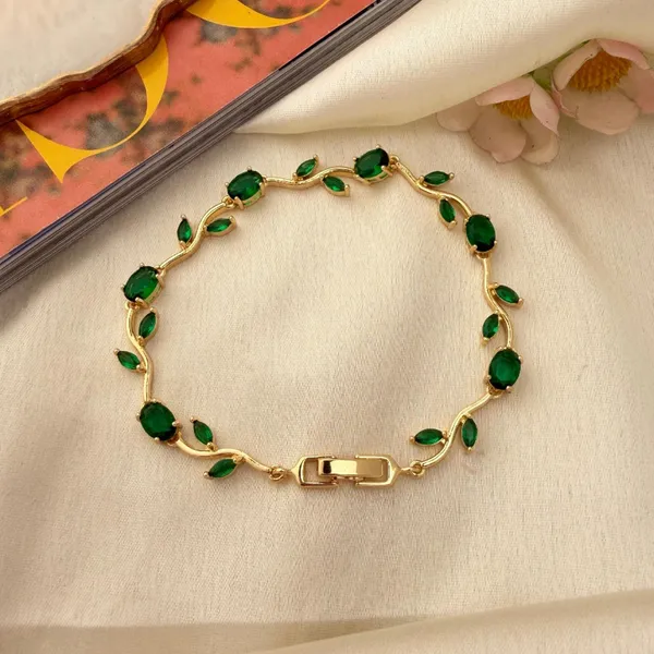 Tulip_Vine_in_Emerald_18K_Gold_Plated_Links_Bracelet