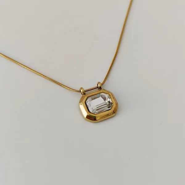 18K_Gold_Plated_Hexagonal_Pendant_Necklace__For_Women