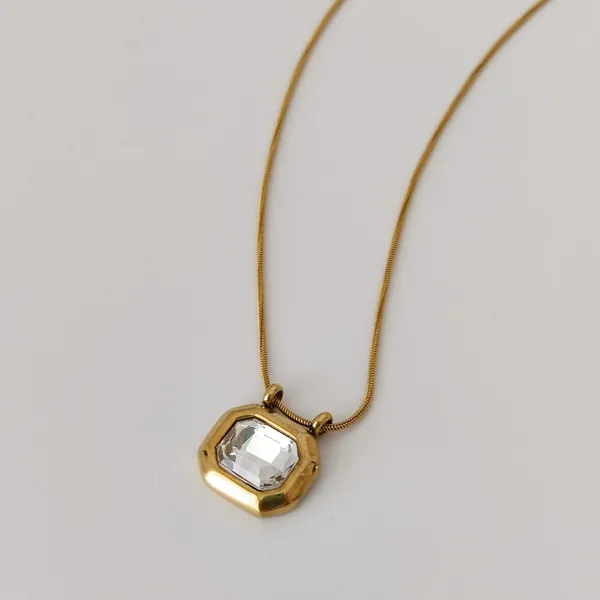 18K_Gold_Plated_Hexagonal_Pendant_Necklace__For_Women