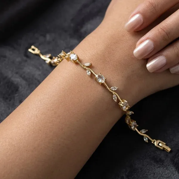 Tulip_Vine_in_Crystal_18K_Gold_Plated_Links_Bracelet