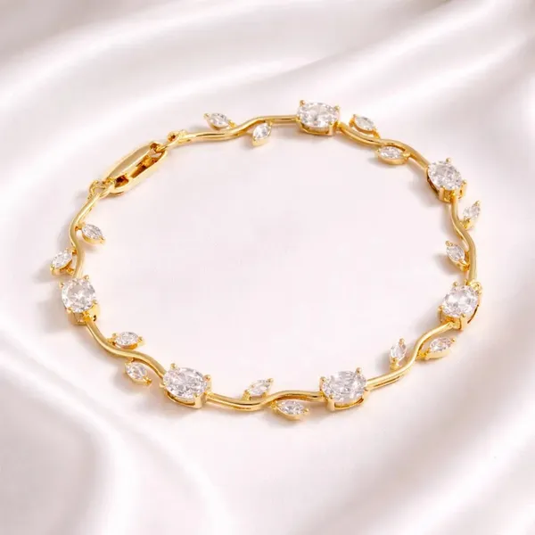 Tulip_Vine_in_Crystal_18K_Gold_Plated_Links_Bracelet