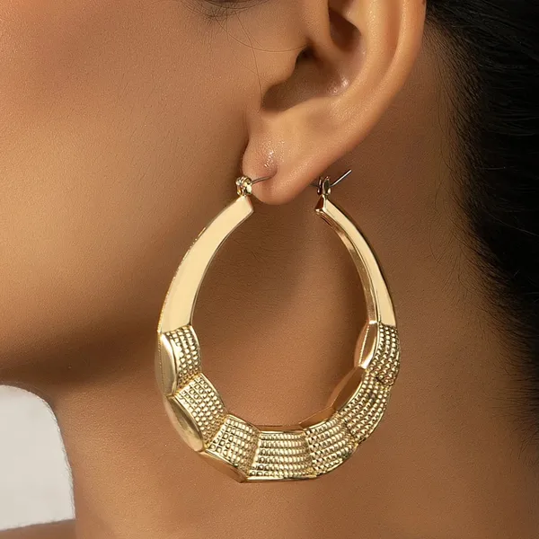18K_Gold_Plated_Scallop_Panels_Textured_Statement_Hoops_For_Women