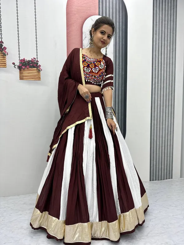 Maroon_Digital_Patola_Print_Traditional_Lehenga_Choli_For_Women