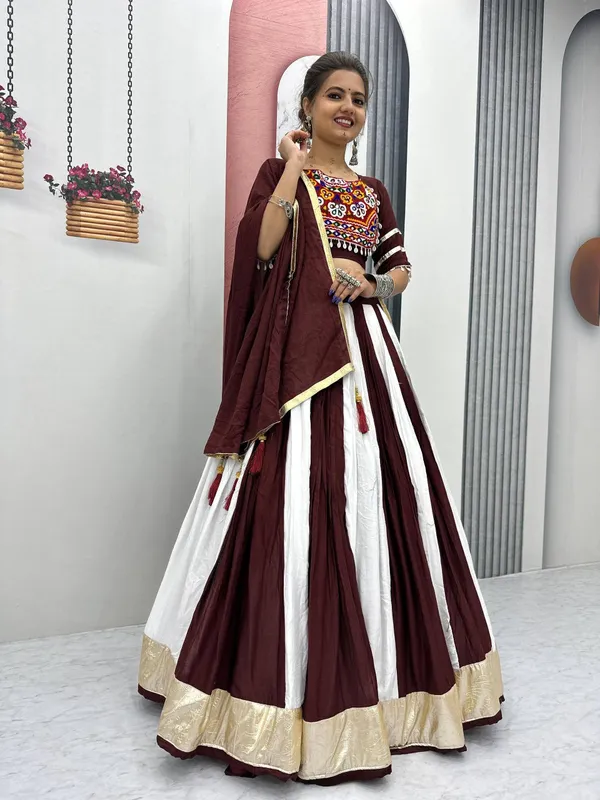 Maroon_Digital_Patola_Print_Traditional_Lehenga_Choli_For_Women