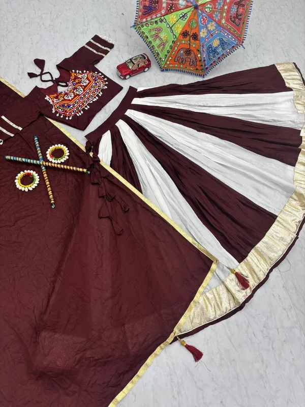 Maroon_Digital_Patola_Print_Traditional_Lehenga_Choli_For_Women