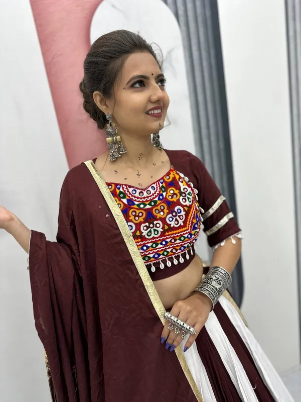 Maroon_Digital_Patola_Print_Traditional_Lehenga_Choli_For_Women