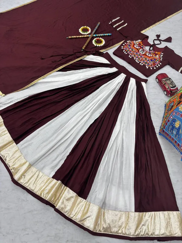 Maroon_Digital_Patola_Print_Traditional_Lehenga_Choli_For_Women