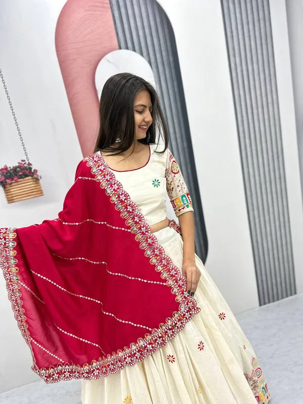 White_Digital_Patola_Print_Traditional_Lehenga_Choli_For_Women