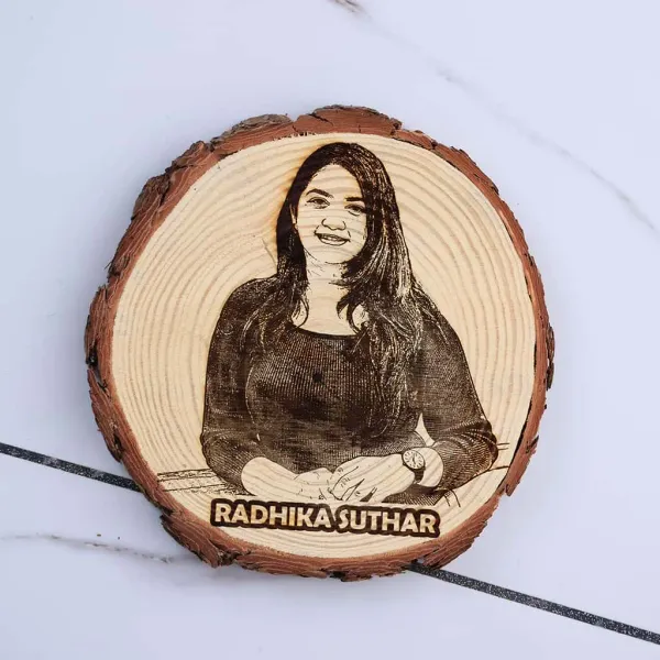 Customizable_Engraved_On_Wood_Photo_Frame_–_Round_Shape