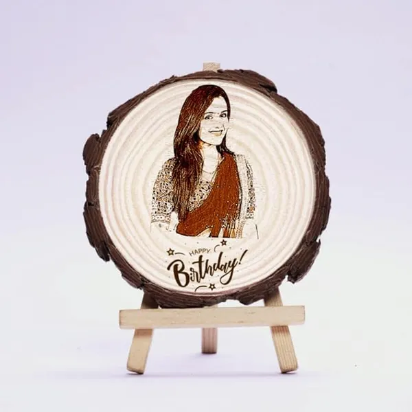 Customizable_Engraved_On_Wood_Photo_Frame_–_Round_Shape