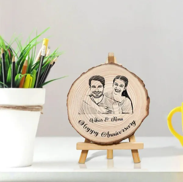 Customizable_Engraved_On_Wood_Photo_Frame_–_Round_Shape