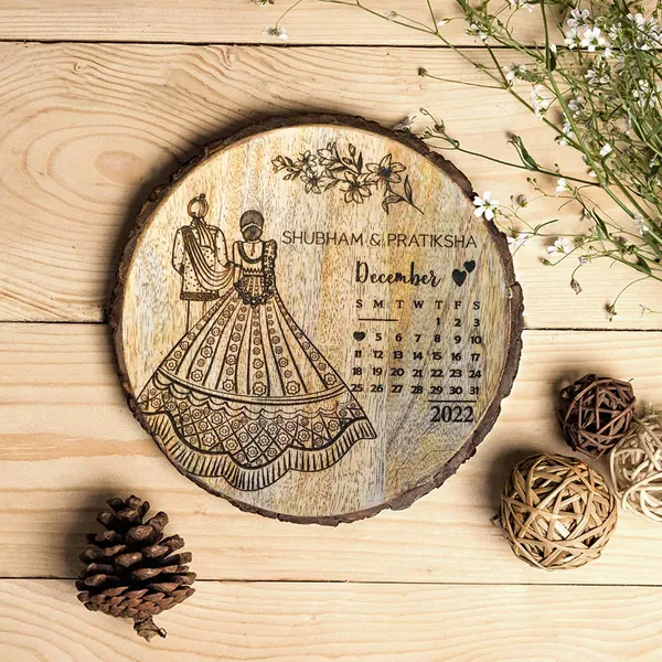 Honey_Brown_Personlized/Customised_Mango_Wood_Slice_7/7_inch_for_Anniversary,_Rakhi,_Birthaday,_Friendship_Day_&_Any_Occasion_Valentine's_Day
