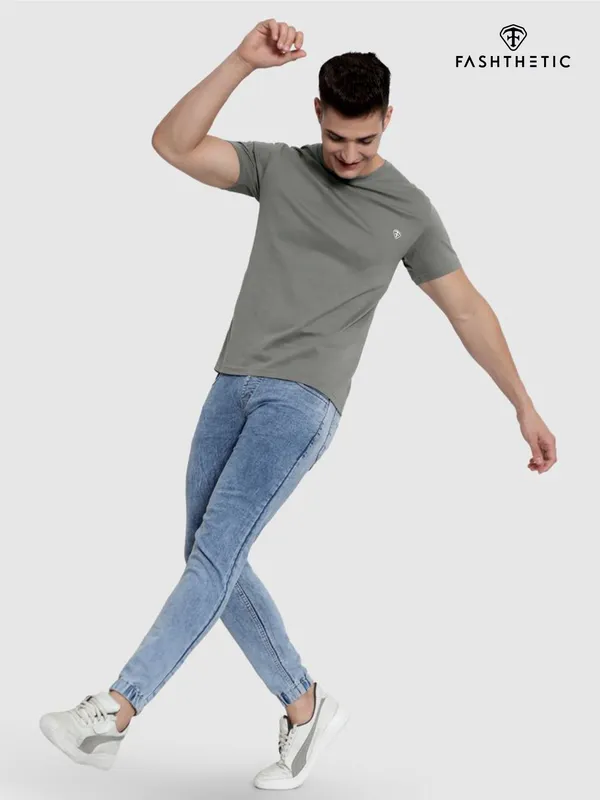 Gray_Cotton_Classic_Everyday_Round_Neck_T_Shirt_For_Adult