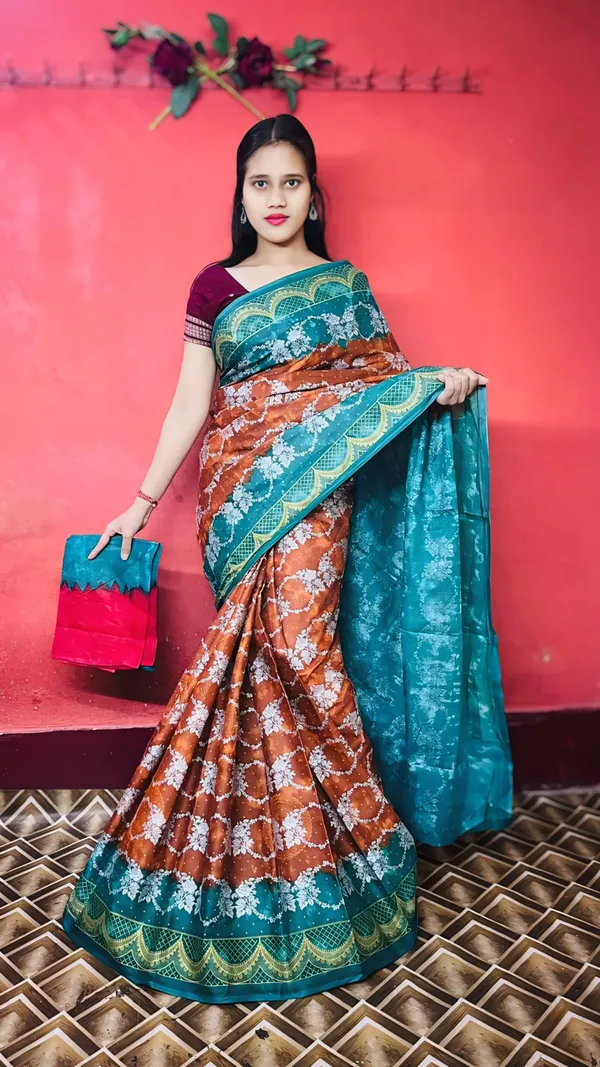 Pure_Cotton_Gold_&_Silver_Printed_Saree_With_Sambalpuri_Touch