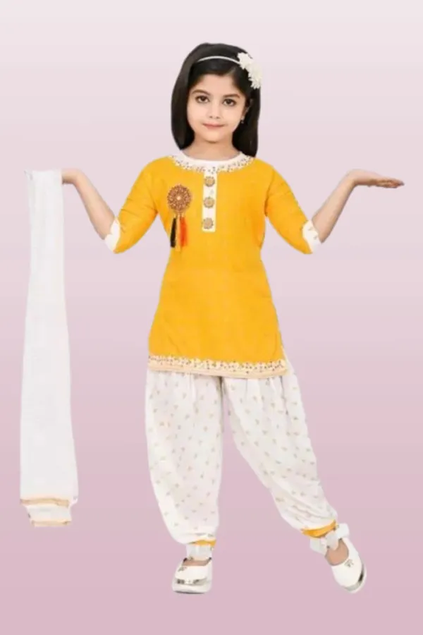 Yellow_Rayon_Cotton_Makkhi_Print_Three-Quarter_Sleeves_Churidar_Set_For_Girls