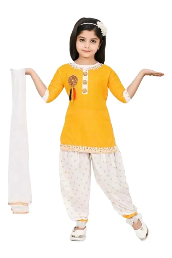 Yellow_Rayon_Cotton_Makkhi_Print_Three-Quarter_Sleeves_Churidar_Set_For_Girls