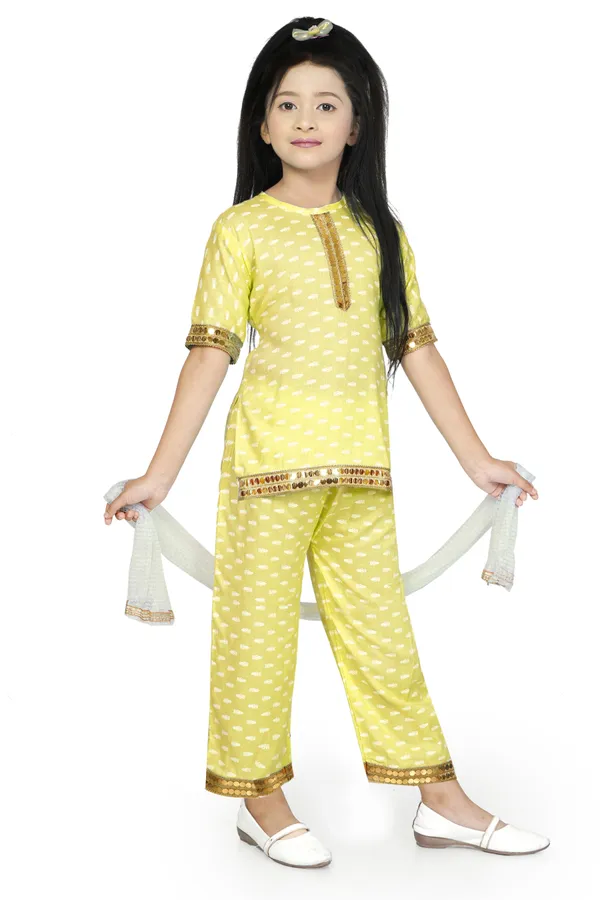 Yellow_golden_lace_churidar