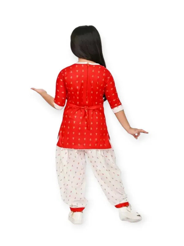 Red_Rayon_Cotton_Makkhi_Print_Three-Quarter_Sleeves_Churidar_Set_For_Girls