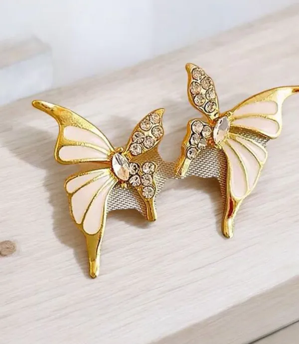 Gold_Alloy_Hoop_Earring_For_Women
