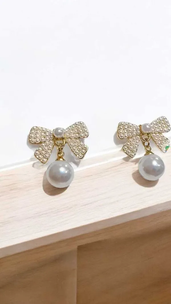 Multicolor_Alloy_Stud_Earring_For_Women