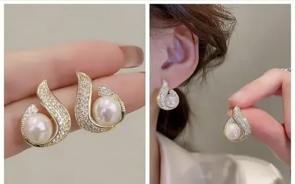 Gold&White_Alloy_Crystal_Stud_Earring_For_Women