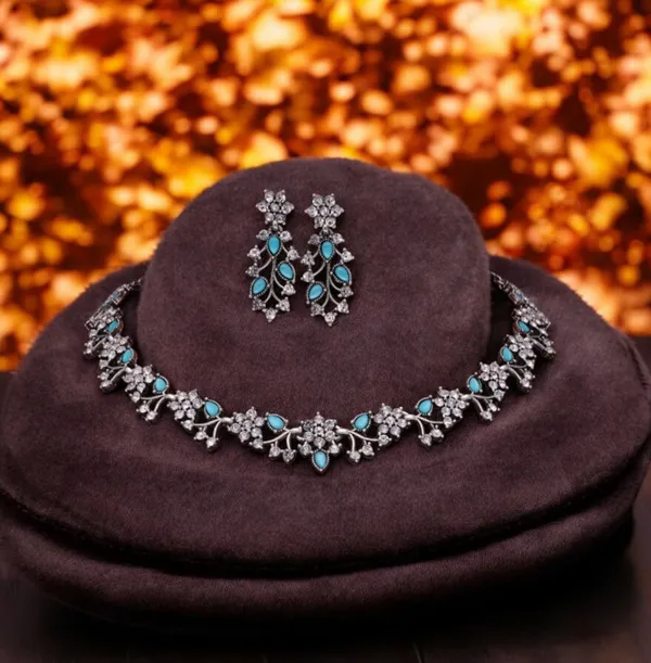 Blue_Alloy_Necklace,_Earring,_Hair_Clip_Set_&_Maang_Tikka_For_Women