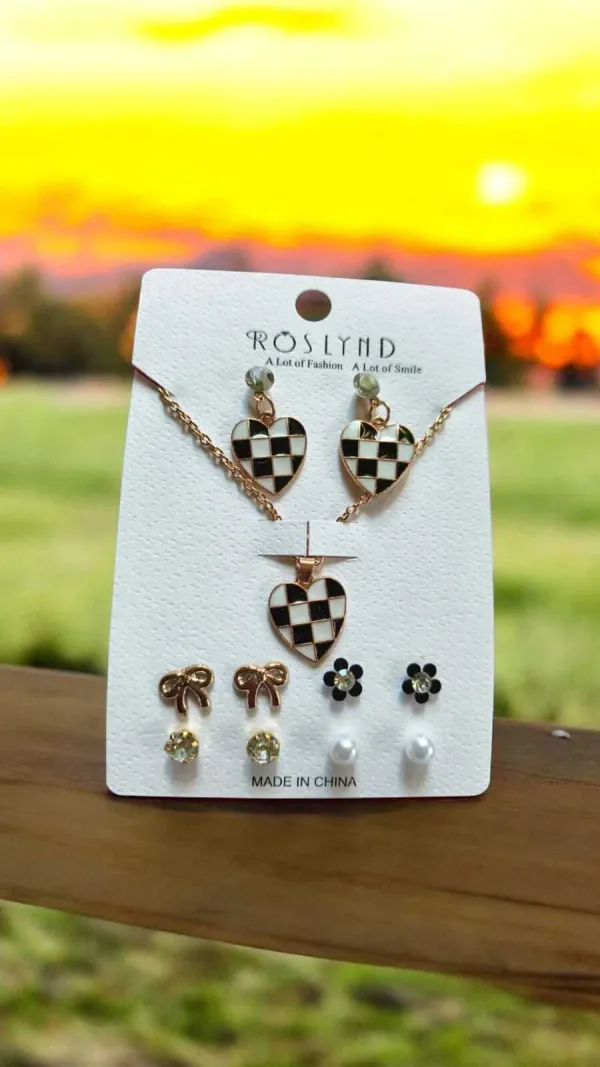 Gold&Black&White_Resin_Alloy_Earring_&_Pendant_Set_For_Women