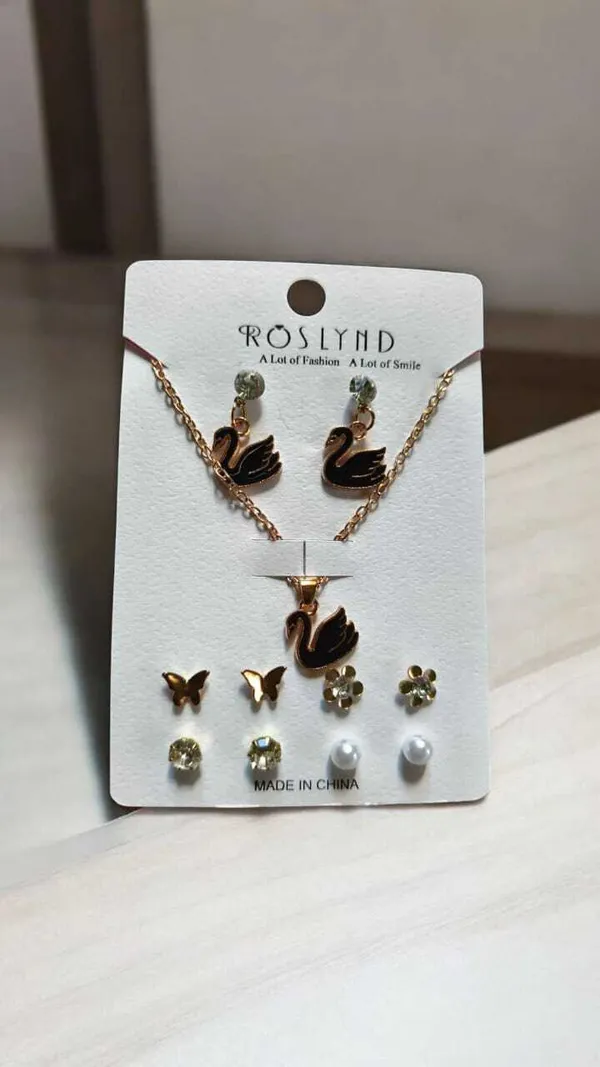 Gold&Black_Resin_Alloy_Necklace,_Pendant_&_Earring_Set_For_Women