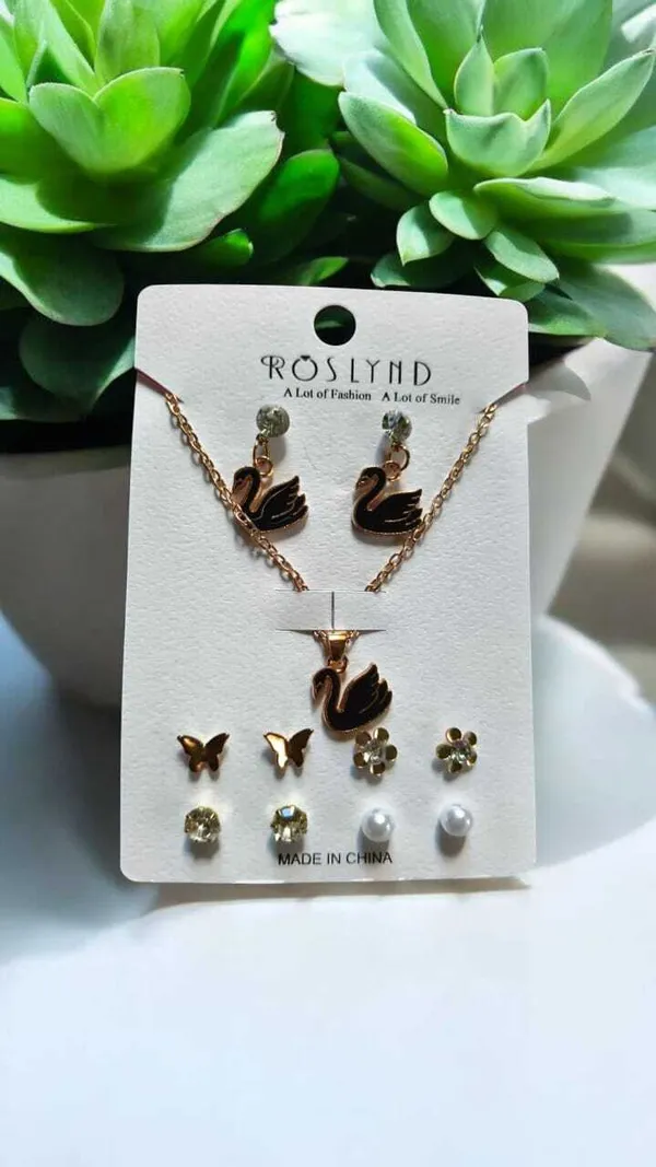 Gold&Black_Resin_Alloy_Necklace,_Pendant_&_Earring_Set_For_Women